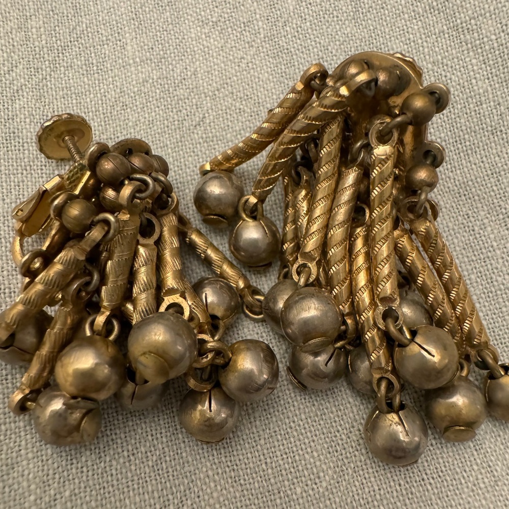 Vintage gold jingly pompom clip on earrings
